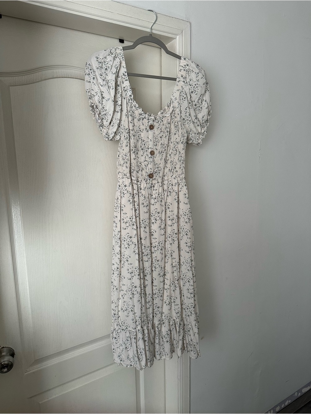 Floral Puff-Sleeve Midi Dress in Cream